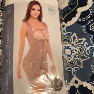 Therapy shapewear